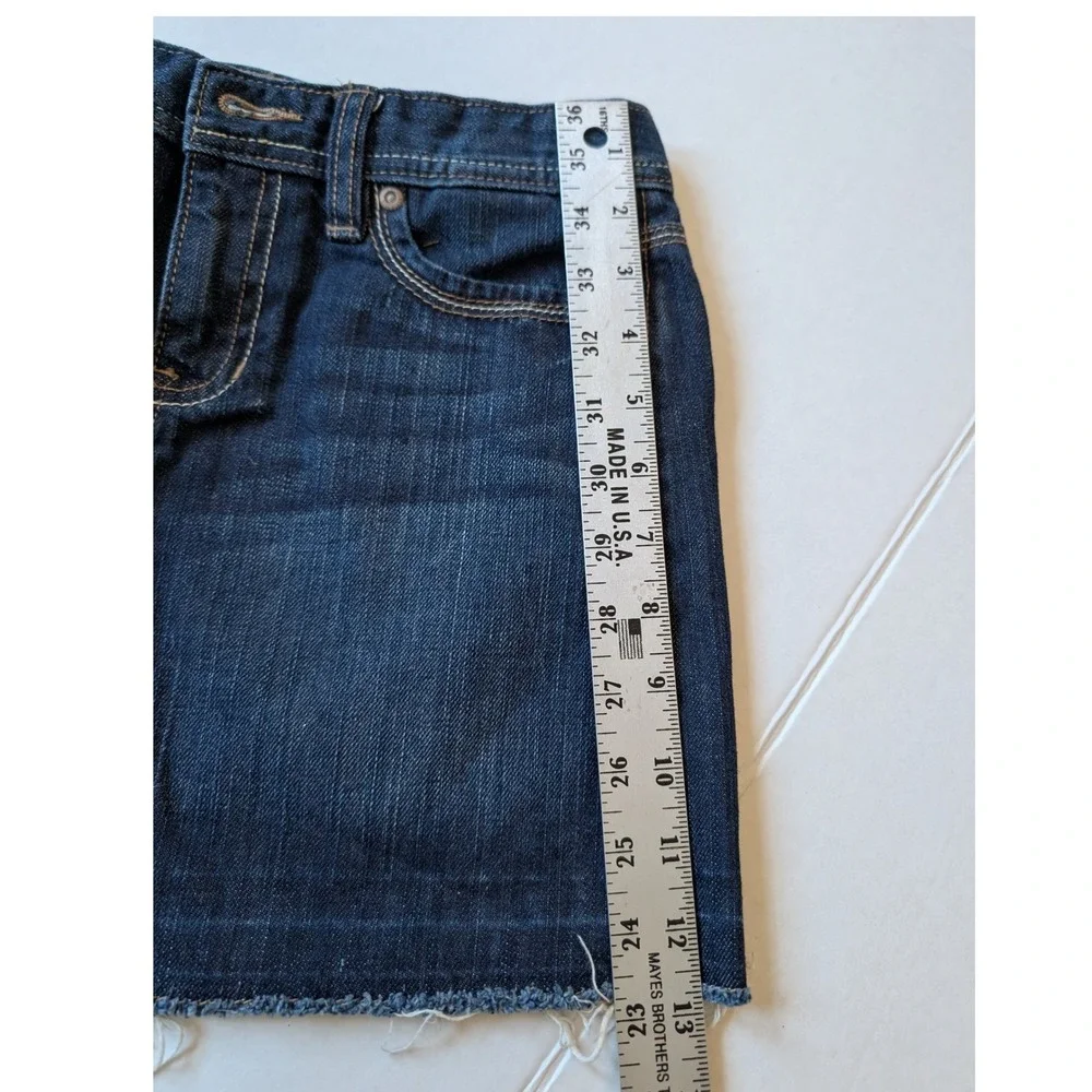 Old Navy Girls Blue Denim Mini Skirt‎ Dark Wash Raw Hem Size 12 Festival Retro